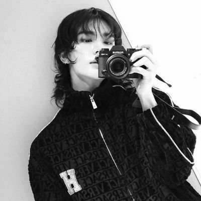 lxsthuman's profile picture. 