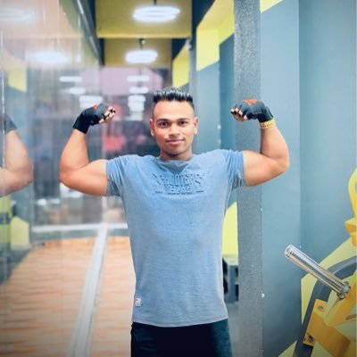 mrcooll02's profile picture. 𝟱𝟬% 𝗦𝗮𝘃𝗮𝗴𝗲, 𝟱𝟬% 𝗦𝘄𝗲𝗲𝘁𝗵𝗲𝗮𝗿𝘁.