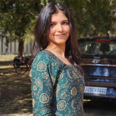 Surbhi2709's profile picture. 