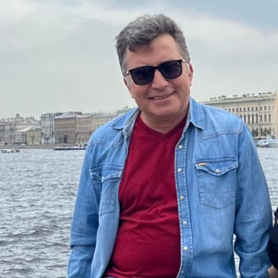 babak_lotfi_asl's profile picture. صدای همهمه می‌آید. ومن مخاطب تنهای بادهای جهانم. و رودهای جهان رمز پاک محو شدن را به من می‌آموزند. فقط به من