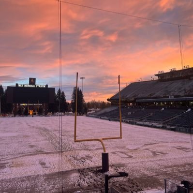 Assistant Offensive Line Coach at University of Wyoming | U. of Wyoming Alum