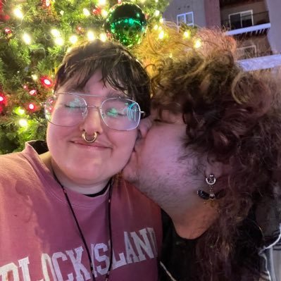 Punk Transsexual - I love fat men !! - stands with Palestine - @sleepynx_’s husband - he/him - adults only alt: @freddiej0priv