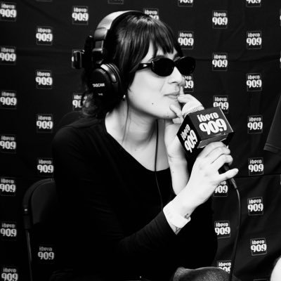 ella | ni freud ni tu mamá | música y asociaciones libres viernes de 6 a 7 pm x @ibero909fm 📻🌠