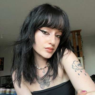 eleamlr's profile picture. 25