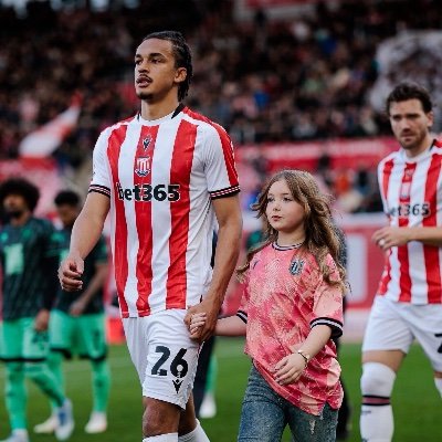 Mum of 2 ⚽️
“Sometimes people around you won’t understand your journey.
They don’t need to, it’s not for them.”
