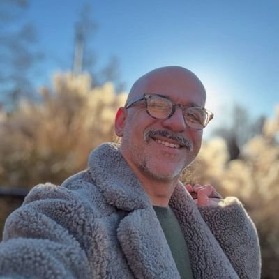 Just a happy-go-lucky man who loves life and everyone on this planet....✨✝️