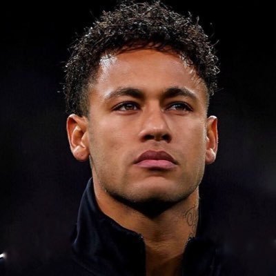 _thiongane_'s profile picture. Je n'ai que 2 clubs : 🥇 Tout club qui joue vs le Real et🥈le @FCBarcelona🫀