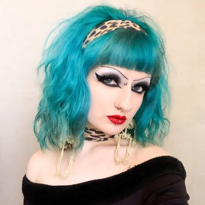 23 | they/them | vegan | horror fiend | @1980snightmare