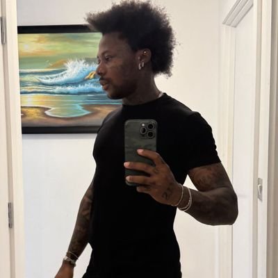 xhristopher_112's profile picture. 100% asake fan