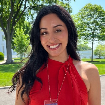 .@newsmax White House Producer. Formerly ‘Rising’ @thehilll + @Cronkite_ASU school grad. California girl living in DC.