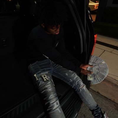 StickyyyHavinn's profile picture. Real Life Bagger 💲💲⛹🏾‍♂️ IG: Stickyyy.1k