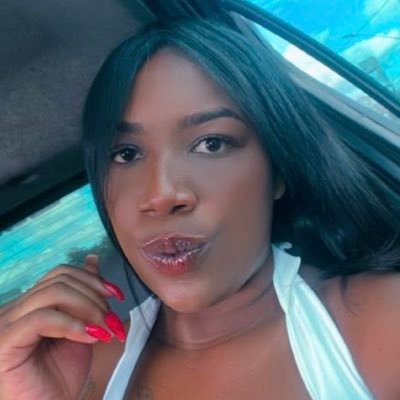 gabiizinha_022's profile picture. Apenas por diversão 🥳🤪😝