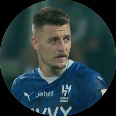 hrby61's profile picture. .يمر الليّل من دونك واجدد للغياب اعذار