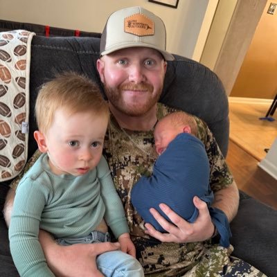 Mitchyg52's profile picture. Follow and Subscribe to my new hunting channel/page on Instagram, YouTube, and Tik Tok @midnebraskaoutdoors