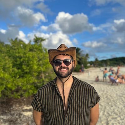 my hobbies include killing mosquitoes. 29y/o, PR🇵🇷🏳️🌈 💚