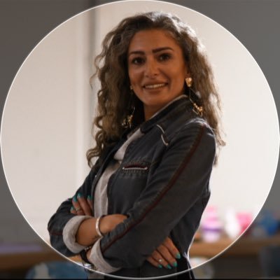 مالكةمعهدابداع الغدير للفنون|أول سعودية معتمده في تدريب الفنون من المركز العالمي الكنديCPC|محكم دولي|مثلت المملكة في عدة دول/للاستفسار عن دورات الرسم 0557675680