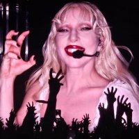 vic // viu o twice // viu a LADY GAGA 🤟 (@vvisluffy) 's Twitter Profile