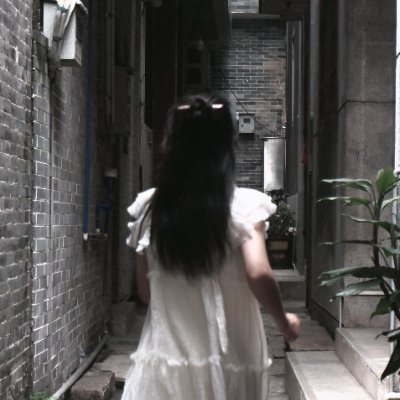 kyridani's profile picture. Just a girl who loves coffee ☕💐