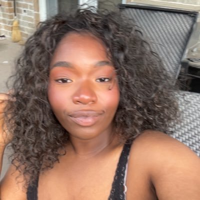 (me, myself and i) Just a sweet girl who’s minding her own business