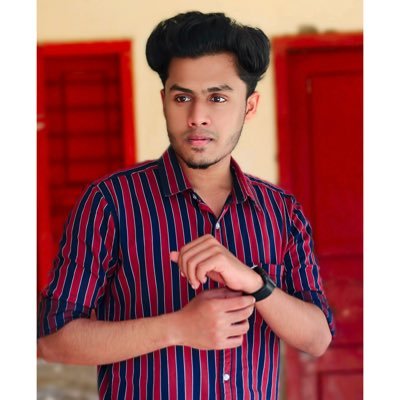 theshafeeqs's profile picture. 