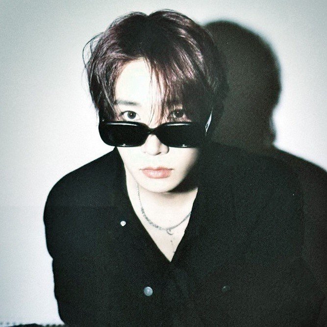 ㅤ ㅤ ㅤ ㅤ ㅤ ㅤ ㅤ ㅤ ㅤ ㅤ ㅤ ㅤ ㅤ ㅤ ㅤ
promessas são só mentiras bem-intencionadas—e eu não tenho paciência para nenhuma das duas.