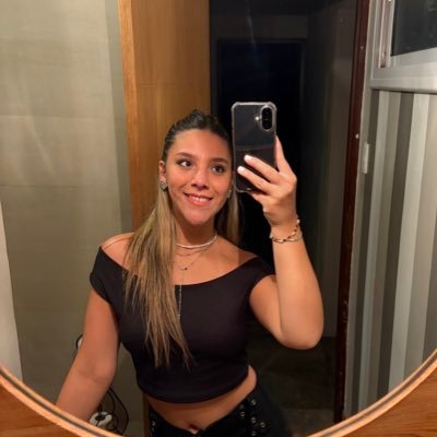 PiazzaConstanza's profile picture. dukilover