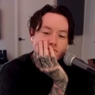 concrtlimits's profile picture. 𝘨𝘰𝘰𝘥𝘣𝘺𝘦, 𝘧𝘳𝘪𝘦𝘯𝘥 — (she/her; 23; pt & eng).