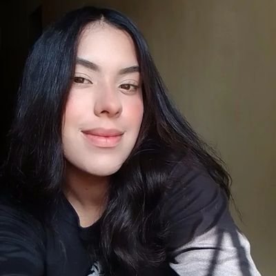 igisleidy's profile picture. Del lado correcto, izquierda siempre.