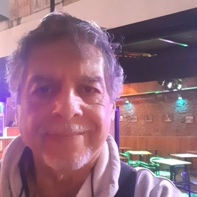 Me propuse ser simplemente un hombre de bien. Seguime, te sigo.
Bostero! Anti k y anti progres. pro Macri