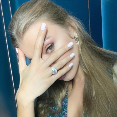 2GoBlues's profile picture. When you choose love, everything else falls into place. Let’s build a world of kindness together. 💖