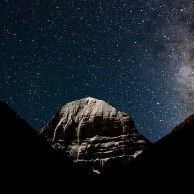 Divakaran25's profile picture. 