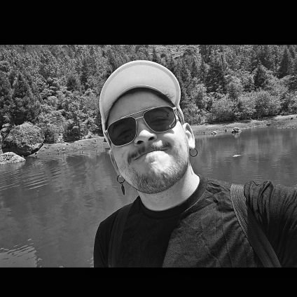 mareridtx's profile picture. Fert tú rekandi í myrkrinum 🌑