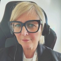 Debs (@ddjm) 's Twitter Profile