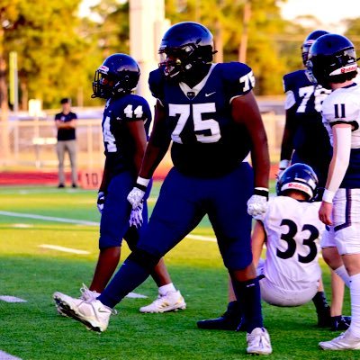 height 6'5 | weight 330 | major in video game design | OL 5 WAY TOOL | NCAA ID:2410439113 https://t.co/FXsFy5myyJ