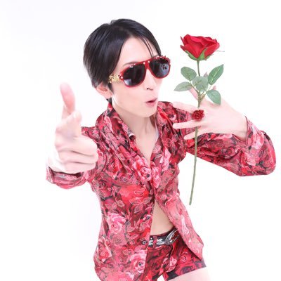 ローズねーさん 秋山ローズ (@signalrosso) / Posts / X