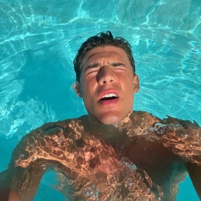 nategate_'s profile picture. ⠀⠀⠀⠀⠀ ( 🦅 ) ⠀⠀⠀⠀⠀  sure, I 𝐬𝐮𝐫𝐯𝐢𝐯𝐞𝐝 posh schools and a couple near-death incidents — 𝐛𝐮𝐭 𝐚 𝐭𝐫𝐮𝐟𝐟𝐥𝐞? That's where I draw the line 💀