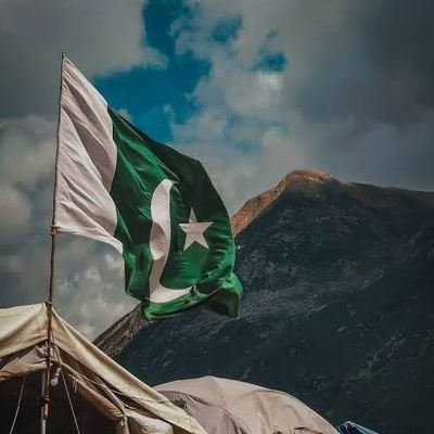 اگر آپ کے سینے میں ایک ٹوٹا ہوا دل اور آنکھوں میں ان گنت سپنے ہیں تو آئیں میری پروفائل وزٹ کریں آپکے ذوق کے مطابق پوسٹس موجود ہیں یہاں 🖤