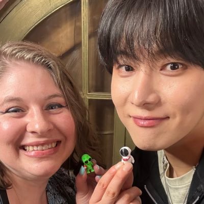 K-Pop 사랑해! ONEWE, ONEUS, ATEEZ, Pentagon, E’Last, Enhypen, TXT, VIXX, Monsta X, EXO, TWICE, ITZY, and many more! ~ 30+ ~ I adore my two kids ❤️❤️❤️