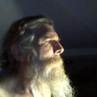 99% retweets~ORE-JUNGLE or SOUTH=COAST
79 yrs old~RETIRED`WOOD CARVER/ WORKER
SERVED US ARMY 66-69-59th Artillery
RACONTEUR~ ART~ MAGA 100% INFIDEL-