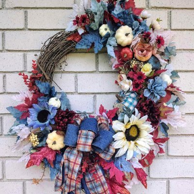 Artist, mom, small business owner, breast cancer survivor & lover of all things witchy, fall & festive.
Happy to be on the right side of history