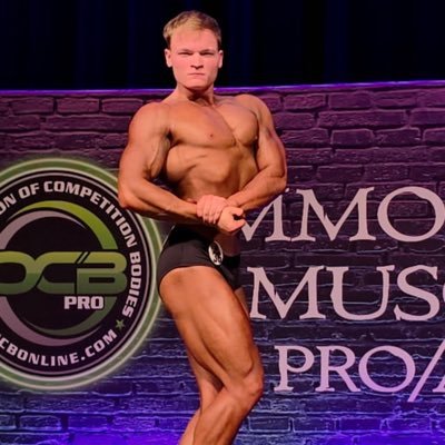joshfaulkk's profile picture. 19 year old bodybuilder.