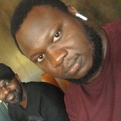 Son to Eunice,,,?😂/alur guy by trade😎/minor sympathy for man utd & barca/Ferrari .