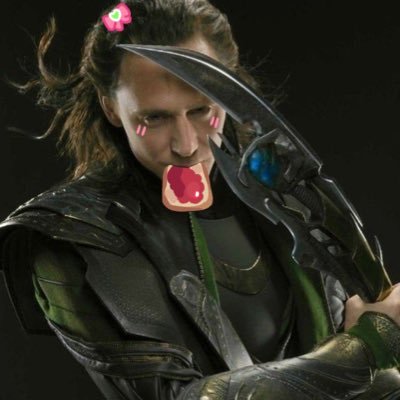 ꆭ sollie laufeyson 🐍 READ BIO !! 🗡️さんのプロフィール画像