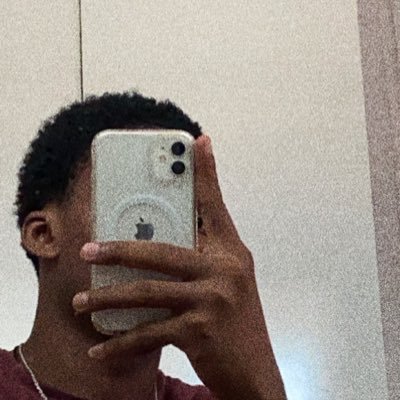 c_r_u_i_s_e_'s profile picture. Memento Mori, Memento Vivere 🎧…❤️‍🔥…🦅