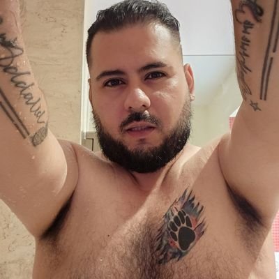 NSFW+18 Soy un oso🌈 alegre, sonriente, cachondo,fetichista y morboso. Me gusta el desmadre y los videojuegos. Marido d @MaPiZaPa
#beartwitter