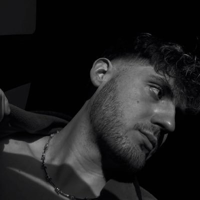 FlanaryBlake's profile picture. thunder 🆙