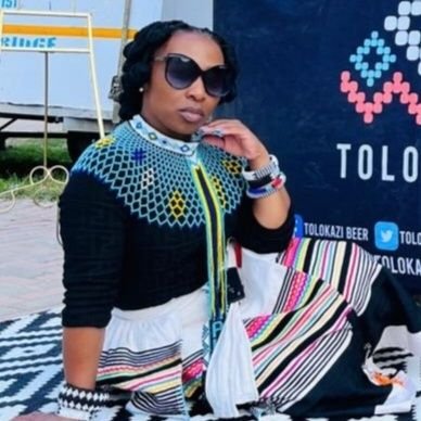 What you see is what you get, dololo drama just a really fun person othanda ukudlala. 😁🤞🙌