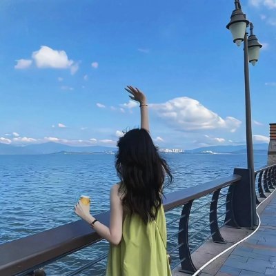 anila887543's profile picture. Passionate about climbing, travel, and history 🏛️ | Fashion & food lover | Enjoying coffee, parks, and sports | Always with a book in hand 📚☕. #TravelDiaries