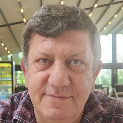 sakirozen's profile picture. İrfan yıkımın kudretiyle oluşur. 
Korktukça tutsak umut ettikçe özgürsün