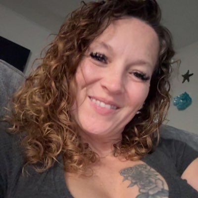 Cynthiater34590's profile picture. Single